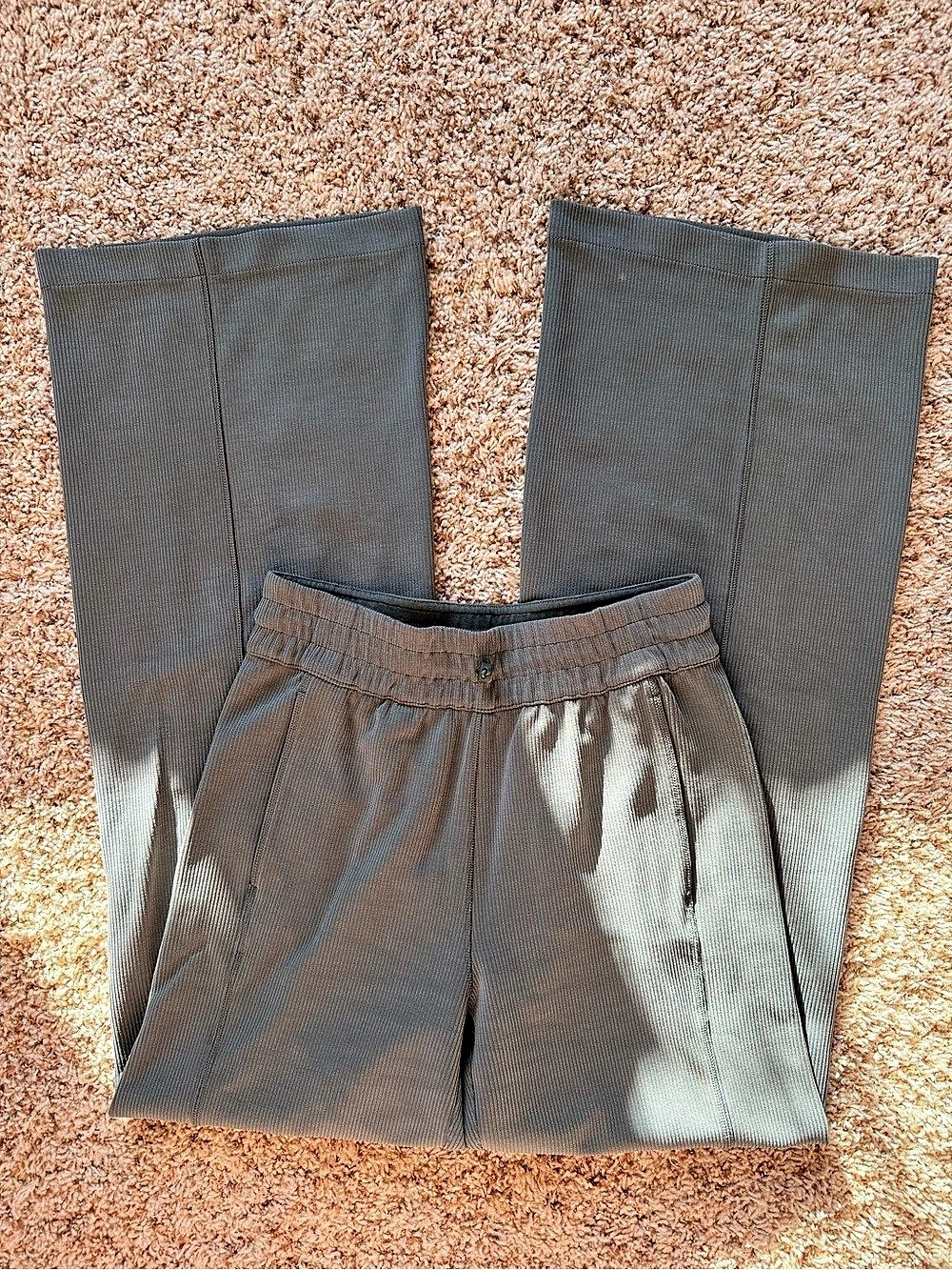 lululemon Softstreme Ribbed High-Rise Pant Green Size 4